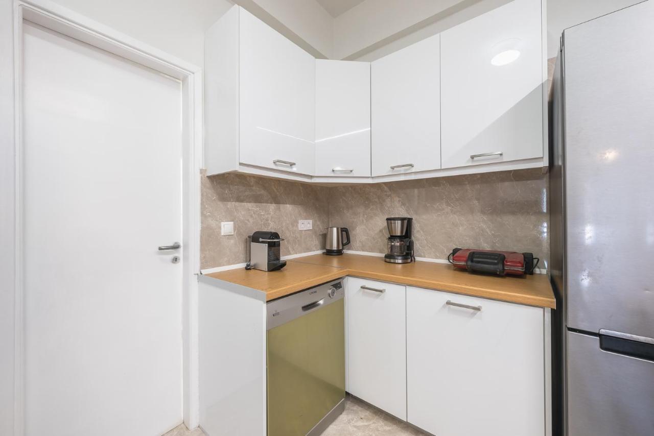 Victoria Best Apartments Atene Esterno foto