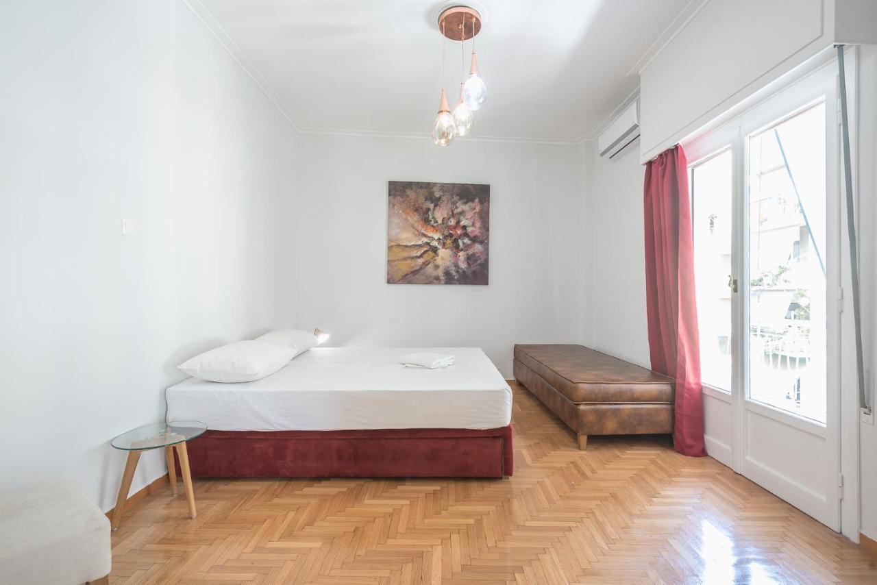 Victoria Best Apartments Atene Esterno foto