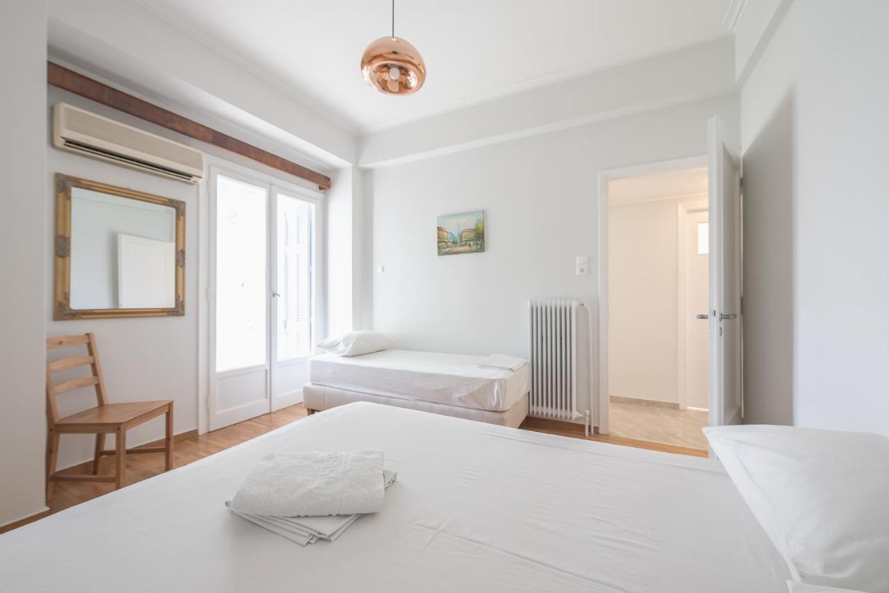 Victoria Best Apartments Atene Esterno foto