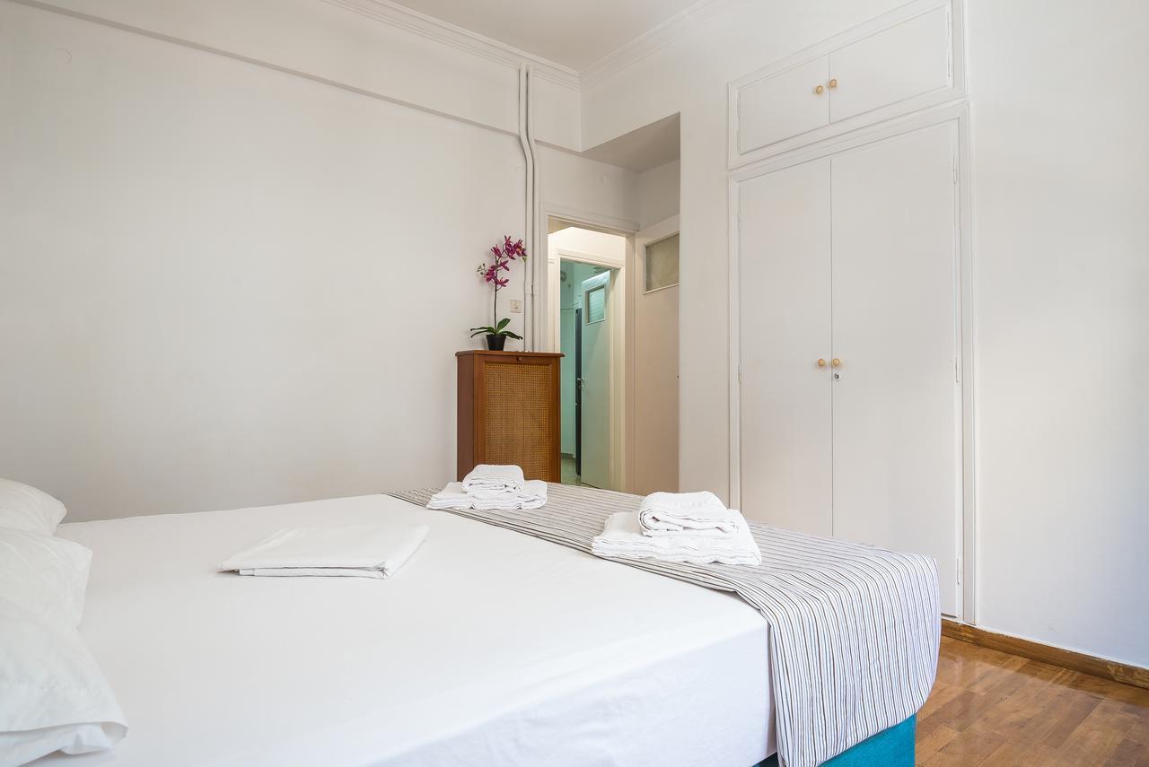 Victoria Best Apartments Atene Esterno foto